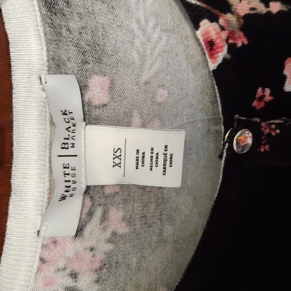 White House Black Market sweater NWT - Picture 3 of 6
